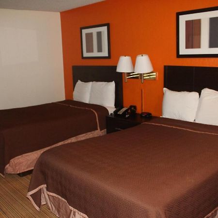 Americas Best Value Inn - Fredericksburg North Zewnętrze zdjęcie
