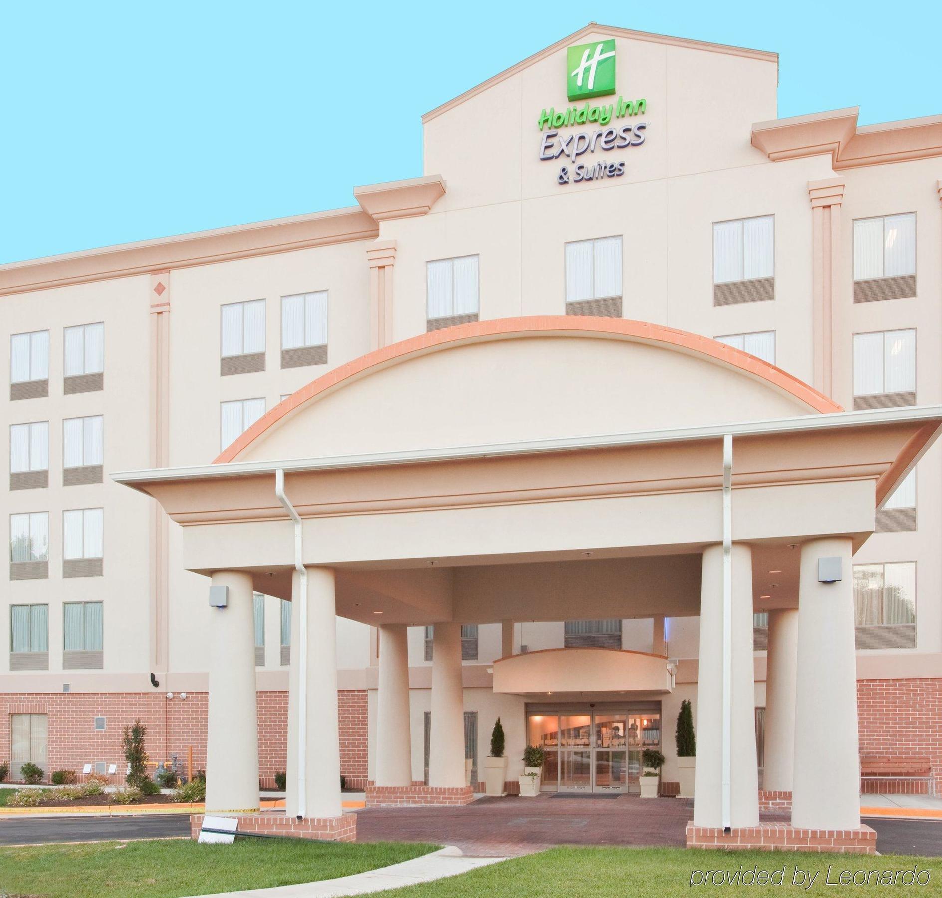 Americas Best Value Inn - Fredericksburg North Zewnętrze zdjęcie