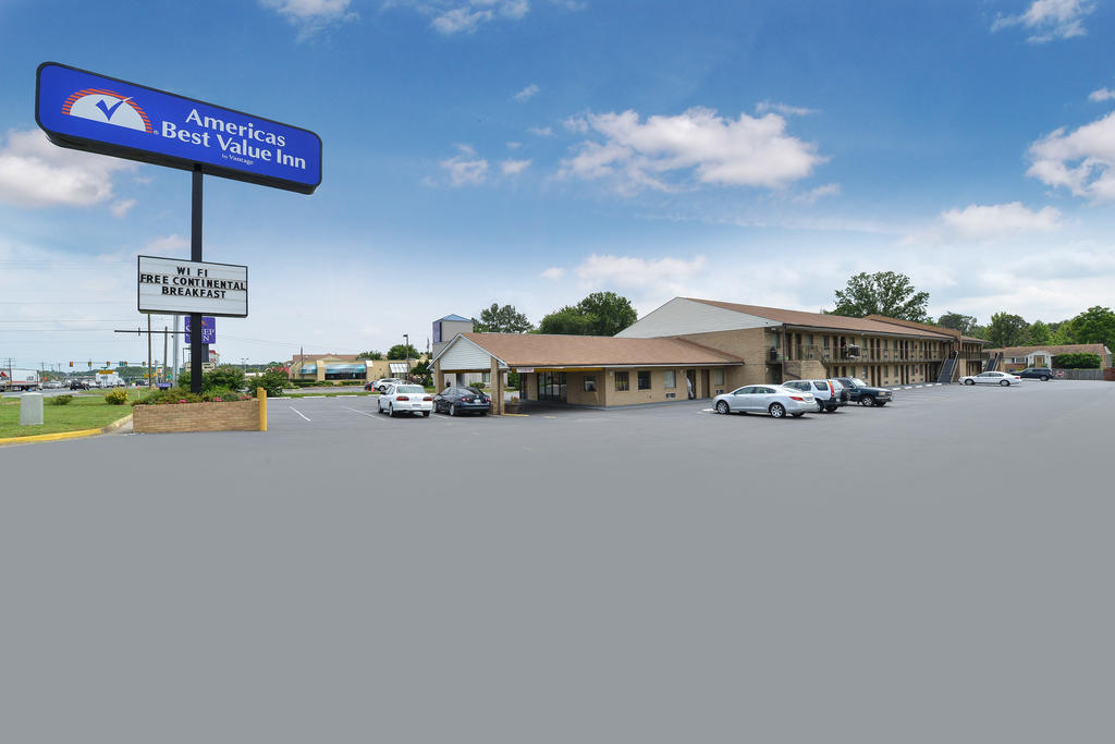 Americas Best Value Inn - Fredericksburg North Zewnętrze zdjęcie
