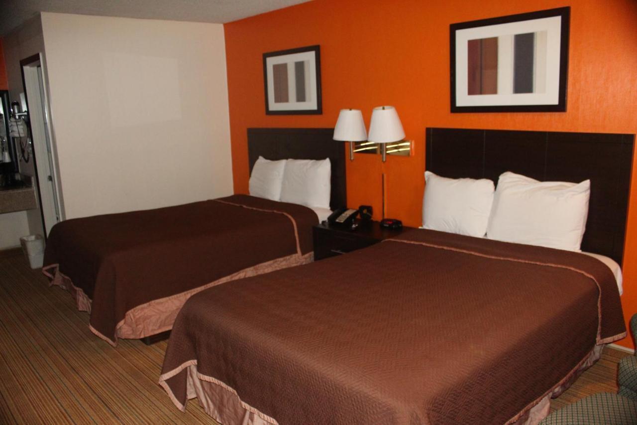 Americas Best Value Inn - Fredericksburg North Zewnętrze zdjęcie